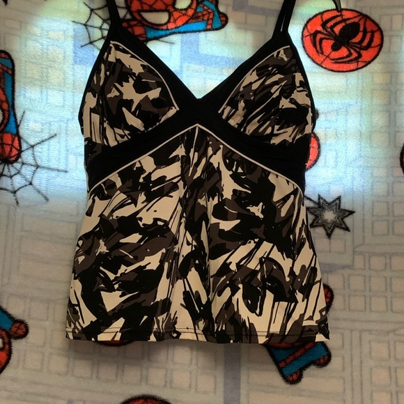 black and white tank top - Picture 1 of 2